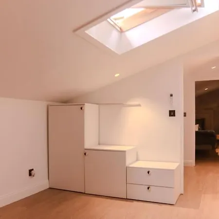Angleterre 6 - Grand Avec Etage, Coeur De アパート ニース